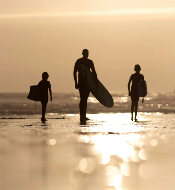 Koko Broadbeach neighbourhood learn to surf